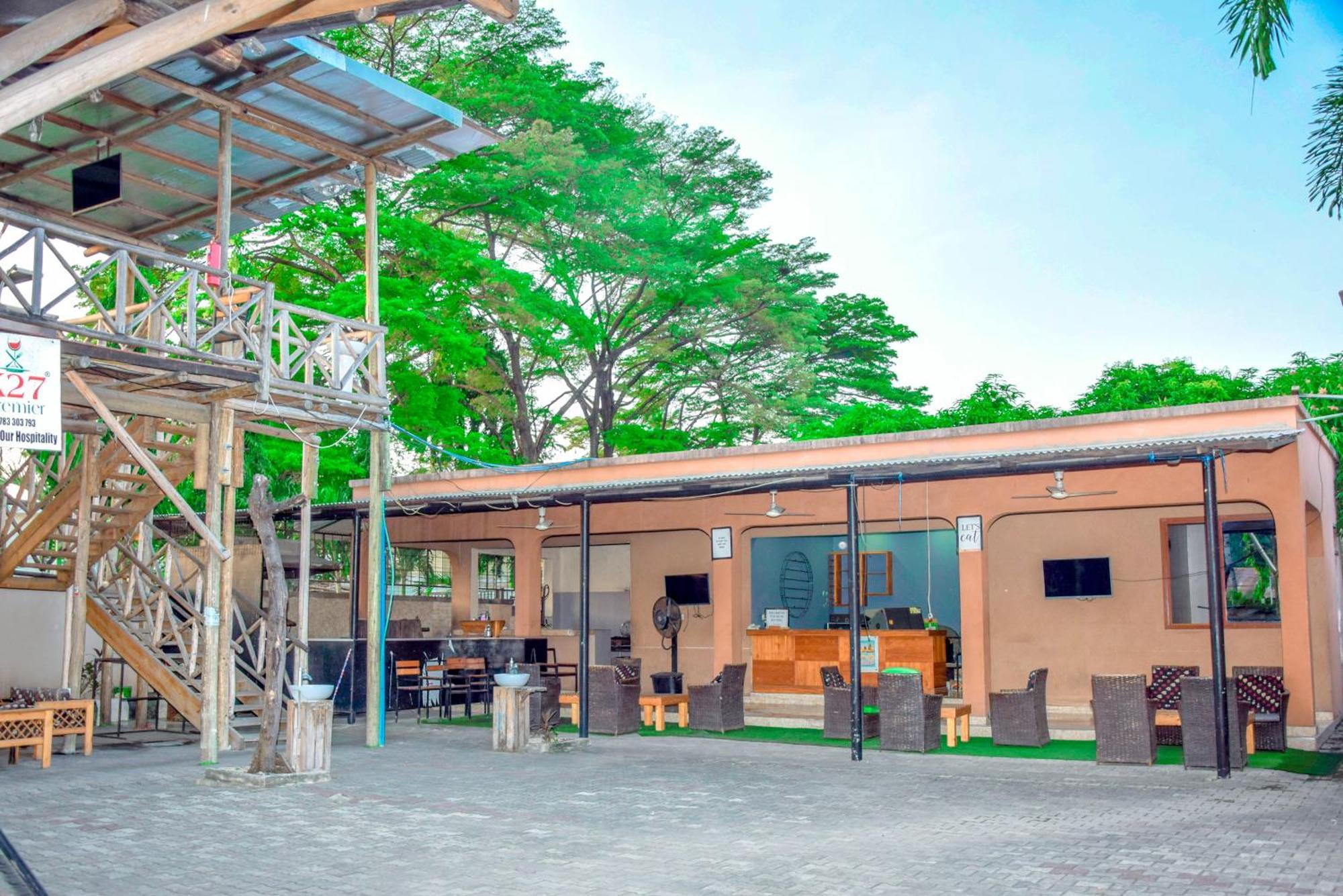 K27 Premier Backpackers Vandrarhem Dar es Salaam Exteriör bild