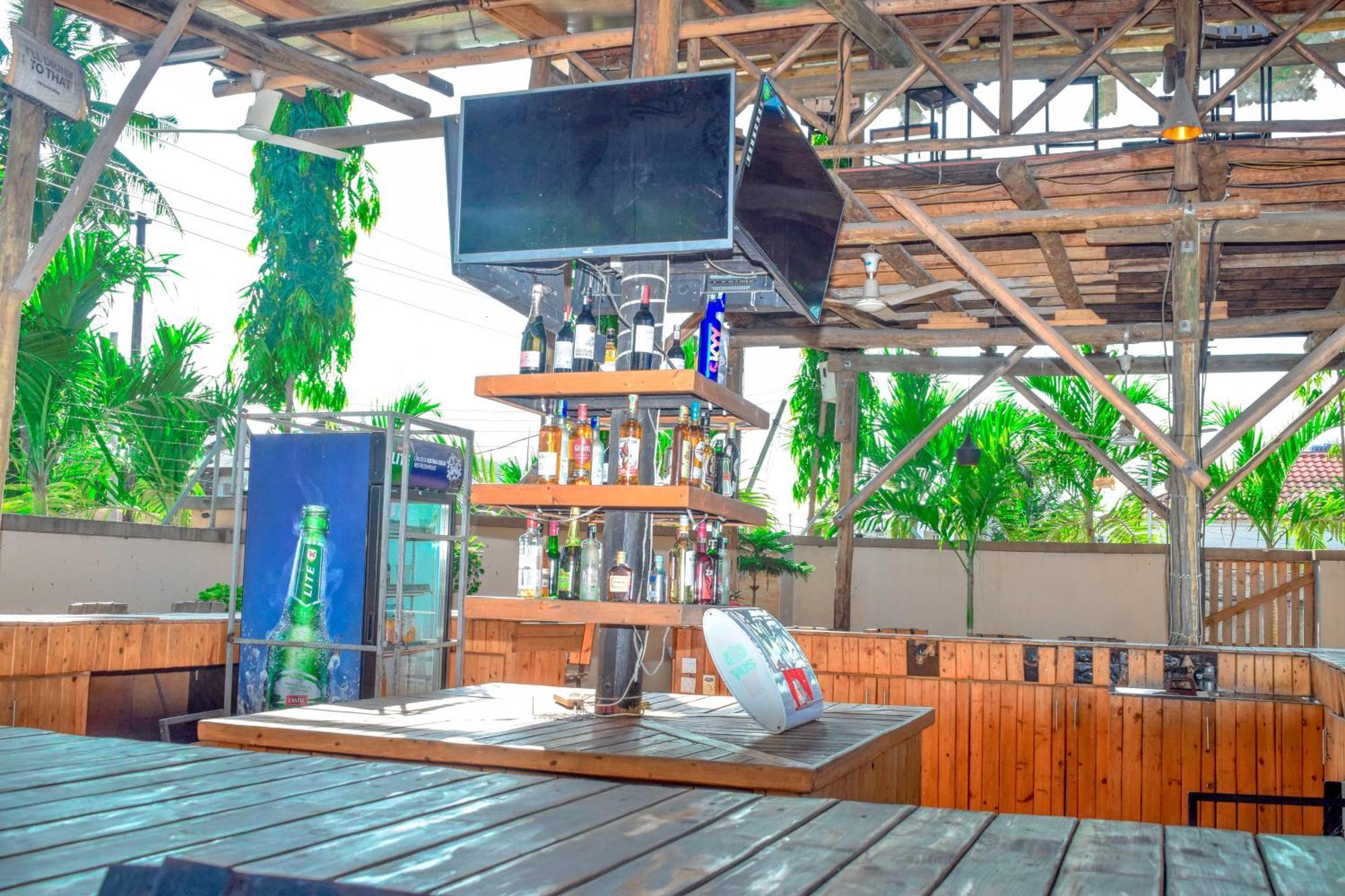 K27 Premier Backpackers Vandrarhem Dar es Salaam Exteriör bild